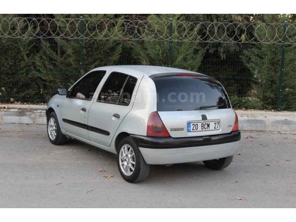 Sahibinden Renault Clio 1.4 RTA 2001 Model 
