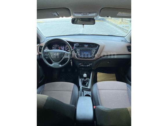 Sahibinden Temiz Bakımlı Hyundai i20 1.4 CRDi Style 2015 