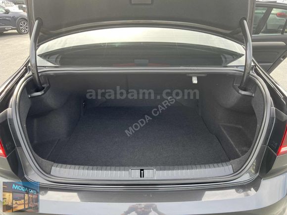 VOLKSWAGEN PASSAT/ YENİ LOGO / 2021 MODEL / 35 BİN KM /
