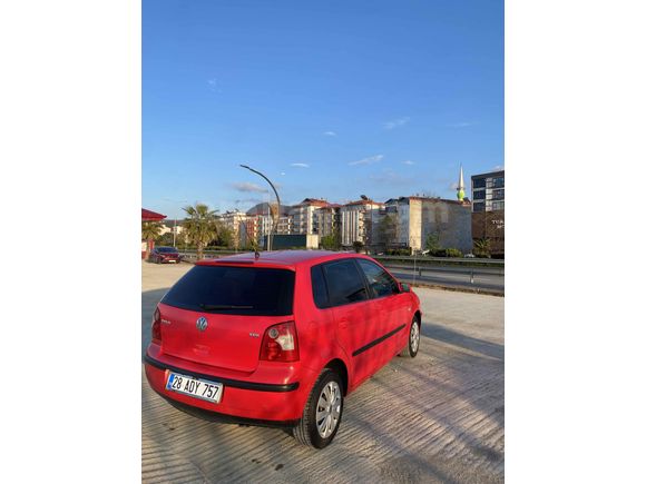 Sahibinden Volkswagen Polo 1.4 TDi Basicline 2004 Model  370.000 km kırmızı
