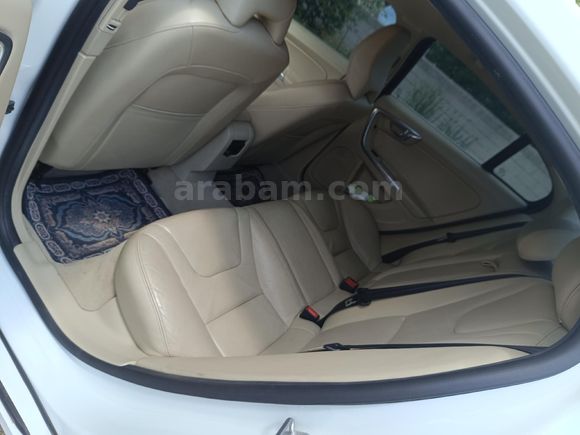 Sahibinden Volvo S60 1.6 D Advance 2015 Model