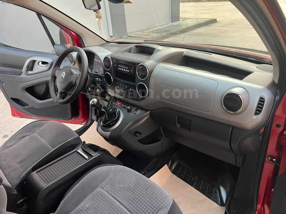 2011 MODEL TEMİZ BAKIMLI BERLINGO