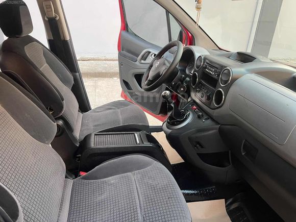 2011 MODEL TEMİZ BAKIMLI BERLINGO