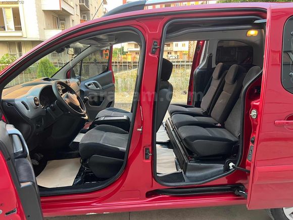 2011 MODEL TEMİZ BAKIMLI BERLINGO