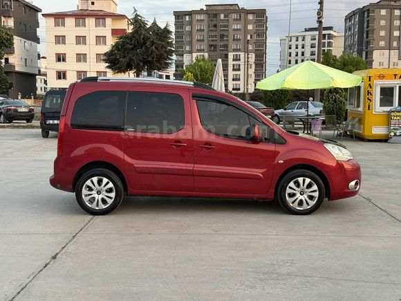 2011 MODEL TEMİZ BAKIMLI BERLINGO