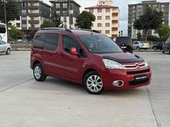2011 MODEL TEMİZ BAKIMLI BERLINGO