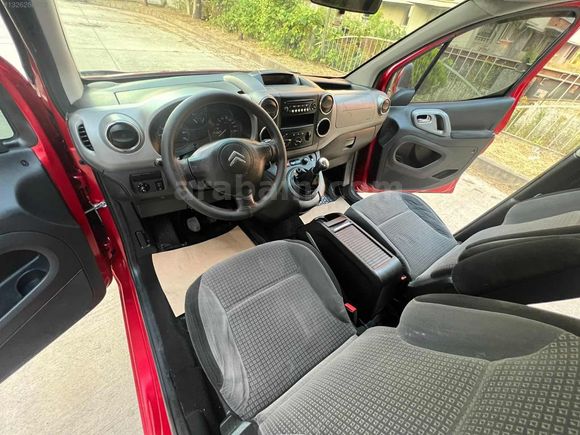 2011 MODEL TEMİZ BAKIMLI BERLINGO