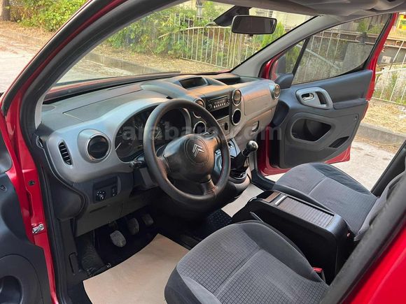 2011 MODEL TEMİZ BAKIMLI BERLINGO