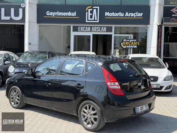 Ercan Arslan'dan Hyundai i30 185.000 km de 1 Parça Boyalı