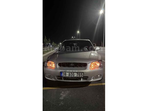 Sahibinden Hyundai Accent 1.5 GLS 2001 Model 