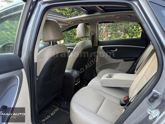 *MAD AUTO*2013 HYUNDAİ İ30 ELİTE CAM TAVAN+KEYLESS+GERİ GÖRÜŞ K.