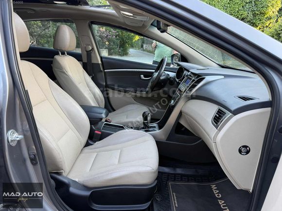 *MAD AUTO*2013 HYUNDAİ İ30 ELİTE CAM TAVAN+KEYLESS+GERİ GÖRÜŞ K.