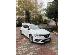 Sahibinden Renault Megane 1.3 TCe Joy 2022 Model  112.000 km Beyaz