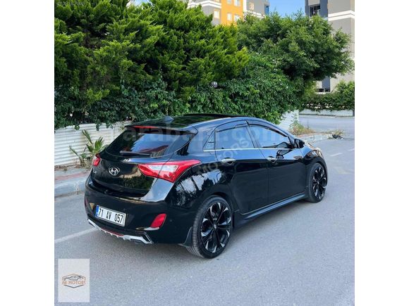 AK MOTORS'DAN 2013 OTOMATİK İ30