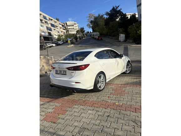 Sahibinden Mazda 3 1.5 SkyActive-G Motion 2015 Model 