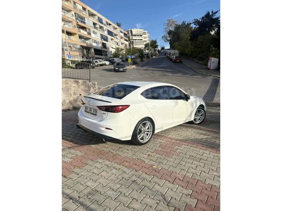 Sahibinden Mazda 3 1.5 SkyActive-G Motion 2015 Model 