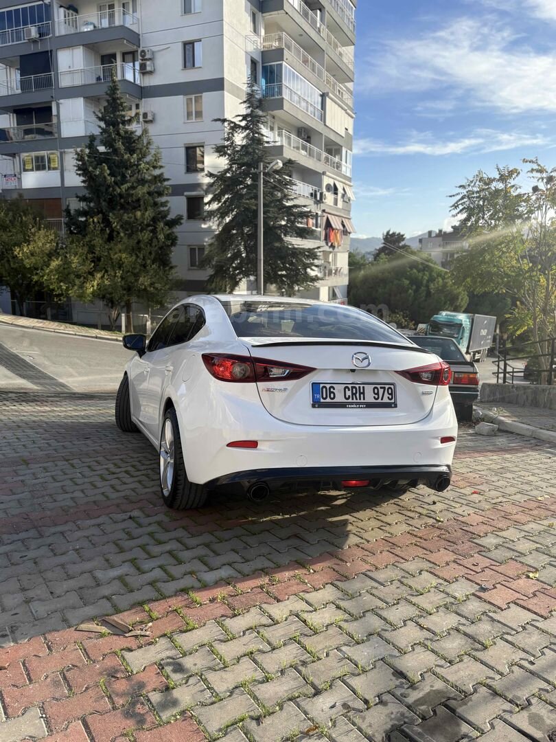 Sahibinden Mazda 3 1.5 SkyActive-G Motion 2015 Model 3