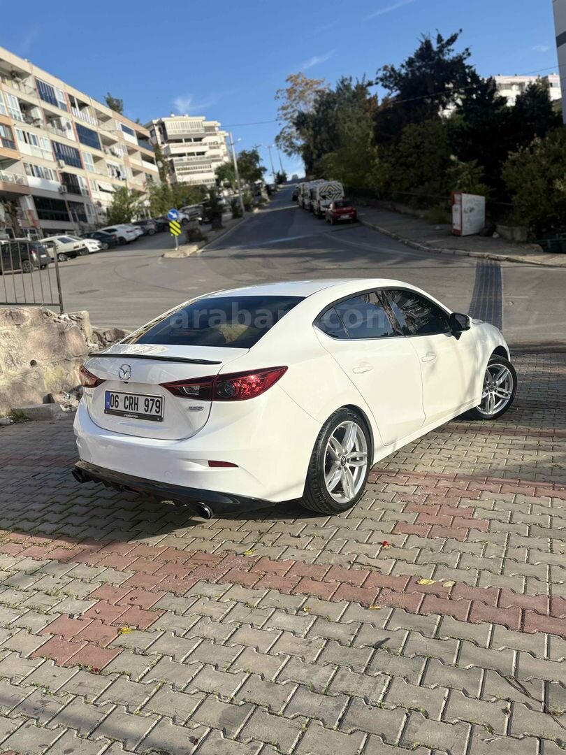 Sahibinden Mazda 3 1.5 SkyActive-G Motion 2015 Model 4
