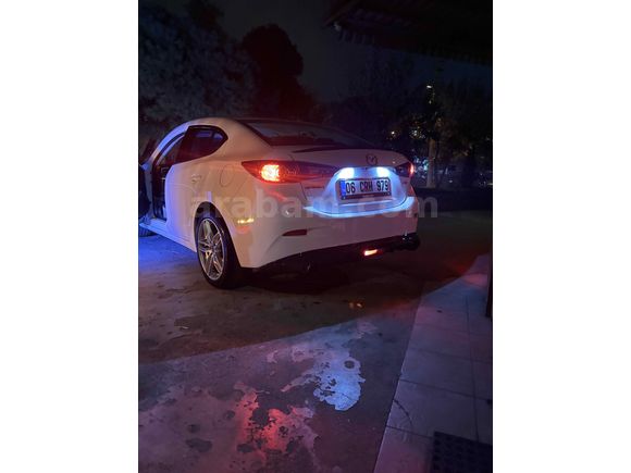 Sahibinden Mazda 3 1.5 SkyActive-G Motion 2015 Model 