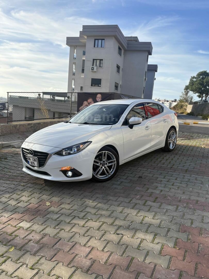 Sahibinden Mazda 3 1.5 SkyActive-G Motion 2015 Model 2