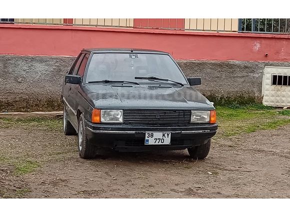 Masrafsız R 9 1.4 Spring 1993 Model