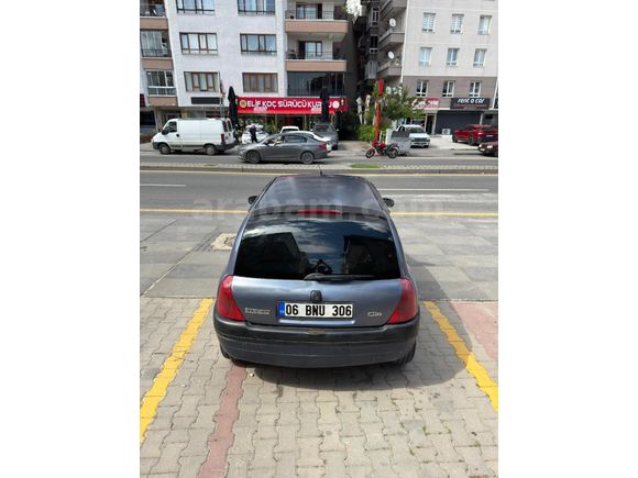 Sahibinden Renault Clio 1.4 RXT 2001 Model