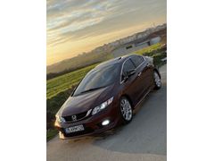 Göz Alıcı Honda Sahibini Bekliyor
