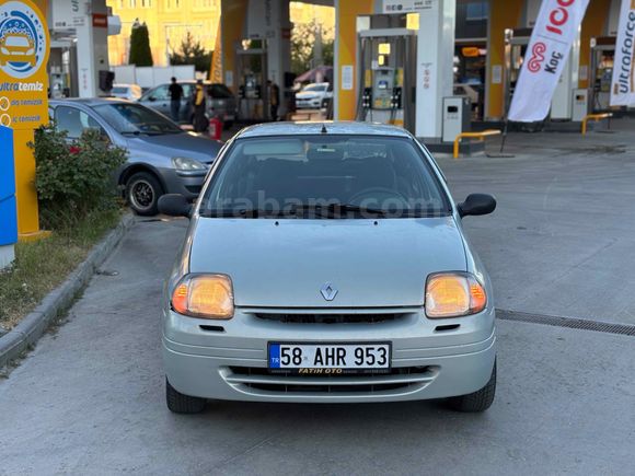 Sahibinden Renault Clio 1.4 RNA 2001 Model 