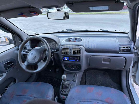 Sahibinden Renault Clio 1.4 RNA 2001 Model 