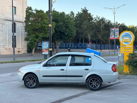 Sahibinden Renault Clio 1.4 RNA 2001 Model 