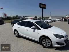 KINIK | HATASIZ OPEL ASTRA 1.6 DİZEL OTOMATİK DESİGN KK12TAKSİT