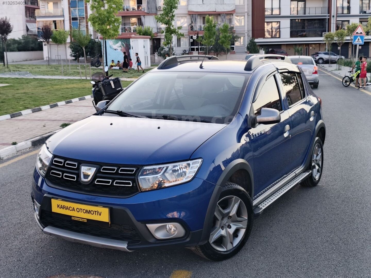 Galeriden Dacia Sandero 0.9 ECO-G Turbo Stepway 2020 Model Manisa 41.000 km Lacivert 2