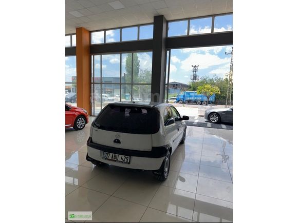 2003 Hususi Ekstralı Opel Corsa