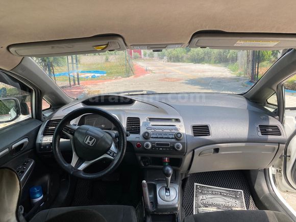 Sahibinden Honda Civic 1.6i VTEC Premium 2011 Model