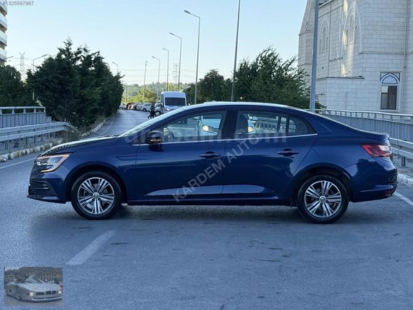 KARDEM AUTO/DAN MEGANE TOUCH PLUS HATASIZ BOYASIZ 29 BİN KM DE