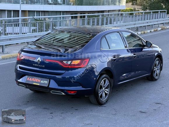 KARDEM AUTO/DAN MEGANE TOUCH PLUS HATASIZ BOYASIZ 29 BİN KM DE
