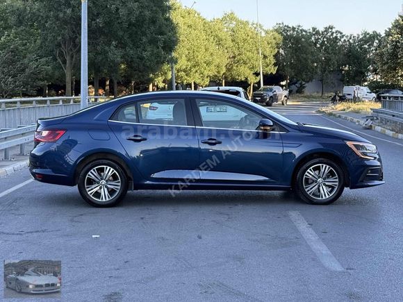 KARDEM AUTO/DAN MEGANE TOUCH PLUS HATASIZ BOYASIZ 29 BİN KM DE