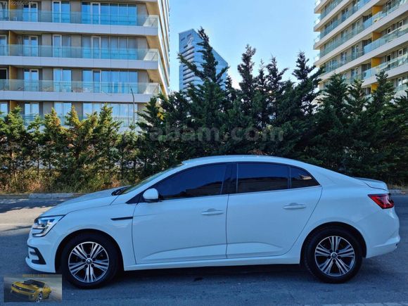 2023 model. Hatasız. 113 km. Yetkili servis bakımlı