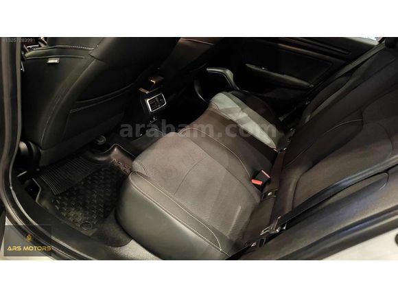 *ARS*2023 RENAULT MEGANE 1.3 TCE TOUCH 140 HP 42.000 BİN KM