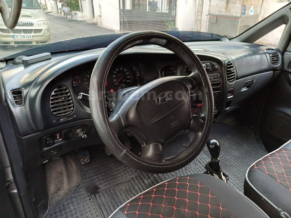 Hyundai Starex 2.5 TCI 2004 klimalı
