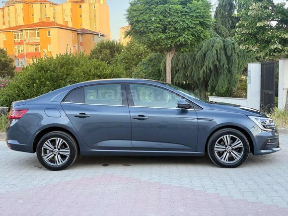 İLK ELDEN TERTEMİZ ORJİNAL HATASIZ BOYASIZ MEGANE TOUCH