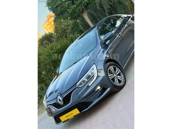 İLK ELDEN TERTEMİZ ORJİNAL HATASIZ BOYASIZ MEGANE TOUCH