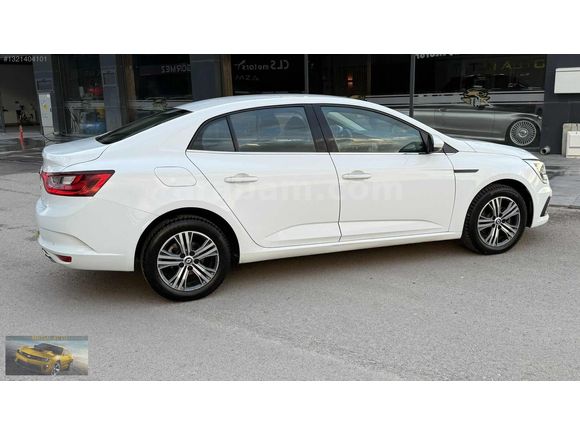 2023 model..FUL RENAULT BAKIMLI--BOYASIZ. hatasız