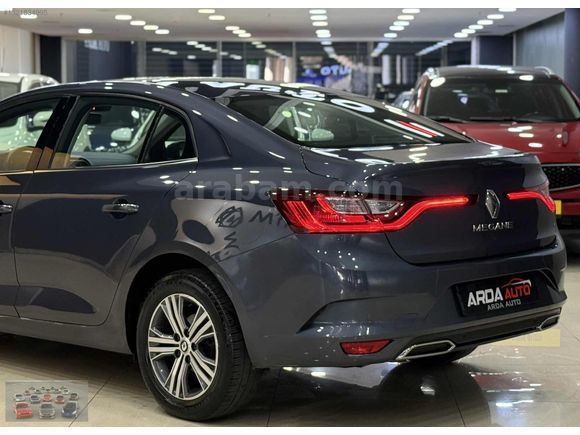 58 BİNDE*2024 MEGANE 1.3 TCE TOUCH GERİ GÖRÜŞ/CAR PLAY/KEYLES GO