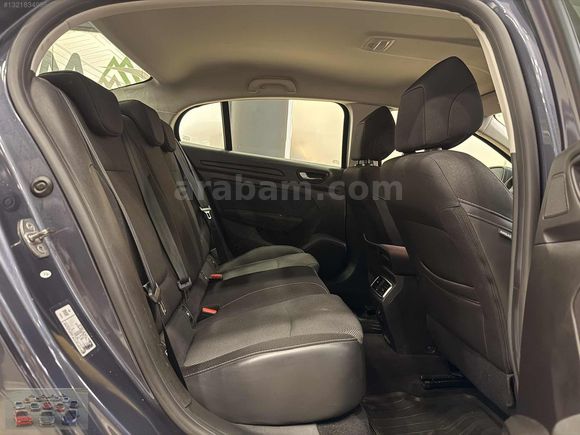 58 BİNDE*2024 MEGANE 1.3 TCE TOUCH GERİ GÖRÜŞ/CAR PLAY/KEYLES GO