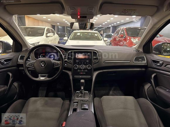 58 BİNDE*2024 MEGANE 1.3 TCE TOUCH GERİ GÖRÜŞ/CAR PLAY/KEYLES GO