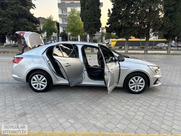 2024 MEGANE 1.3 TCe otomatik hatasız 63 bin