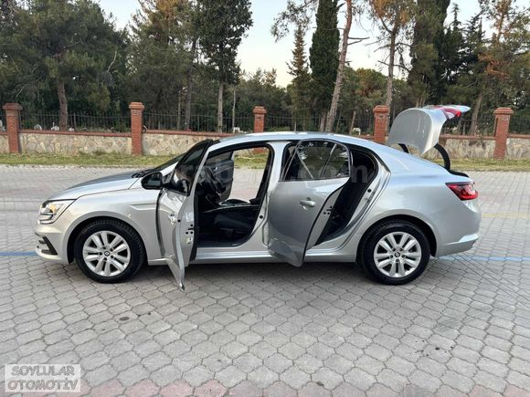 2024 MEGANE 1.3 TCe otomatik hatasız 63 bin