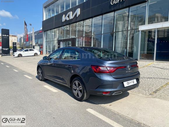KİA GÜLAL'DAN 2023 RENAULT MEGANE 1.3TCE TOUCH EDC