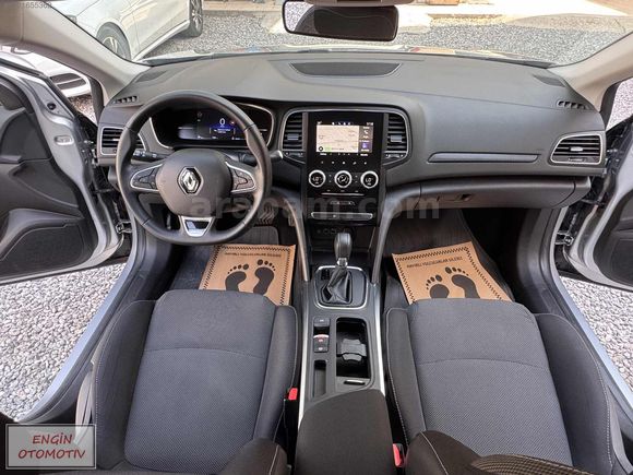 2024 MEGANE 1.3 TCE 140 TOUCH EDC 38 BİN KM DE
